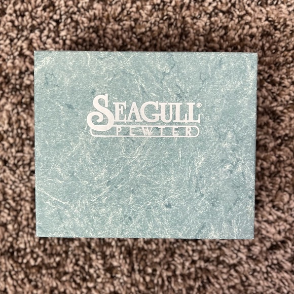 Vintage Seagull Pewter wine bottle holder…🍷 - Picture 2 of 6